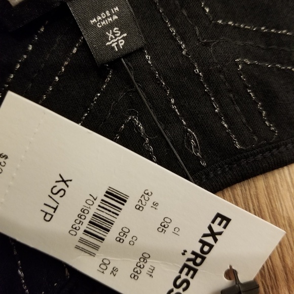 NWT Express Tank Top - Picture 5 of 5